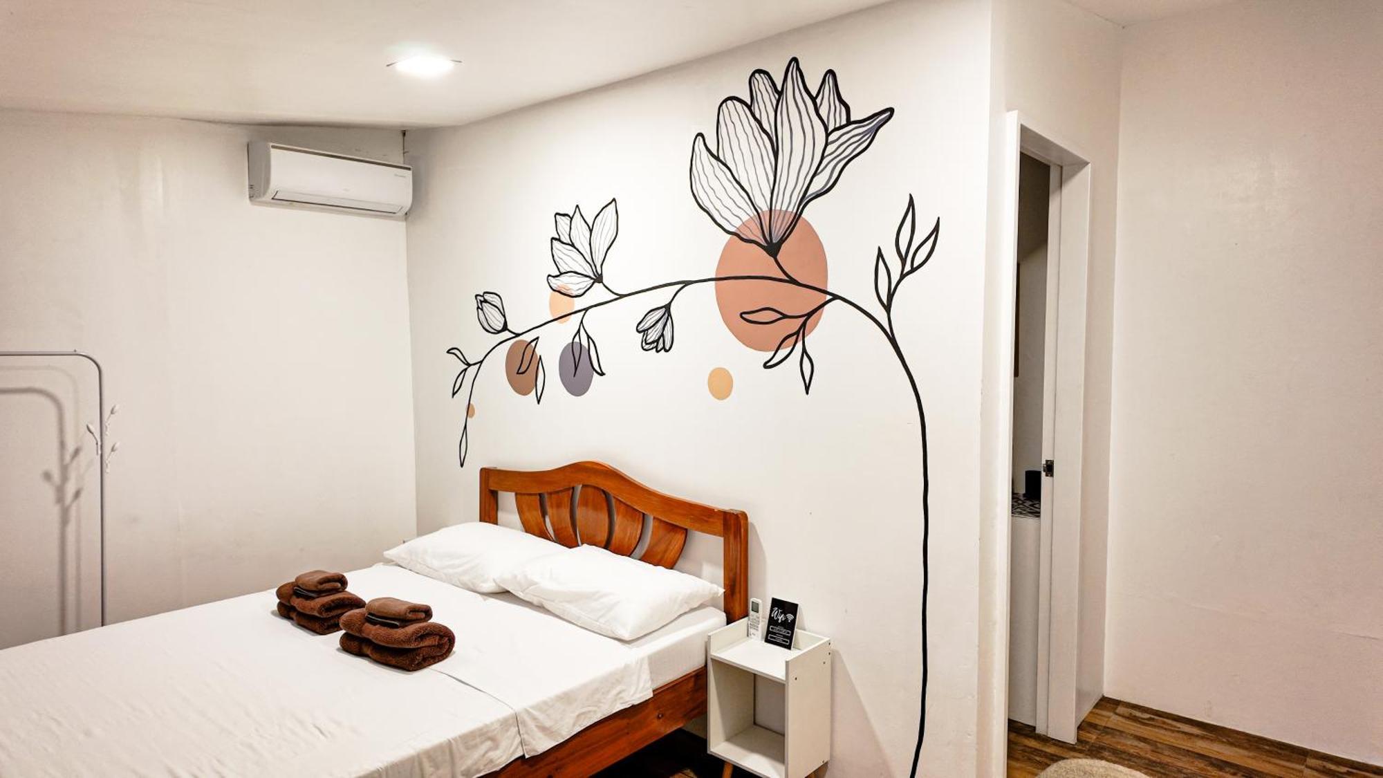 Kasamigos Guesthouse With Fast Internet プエルト・プリンセサ 部屋 写真