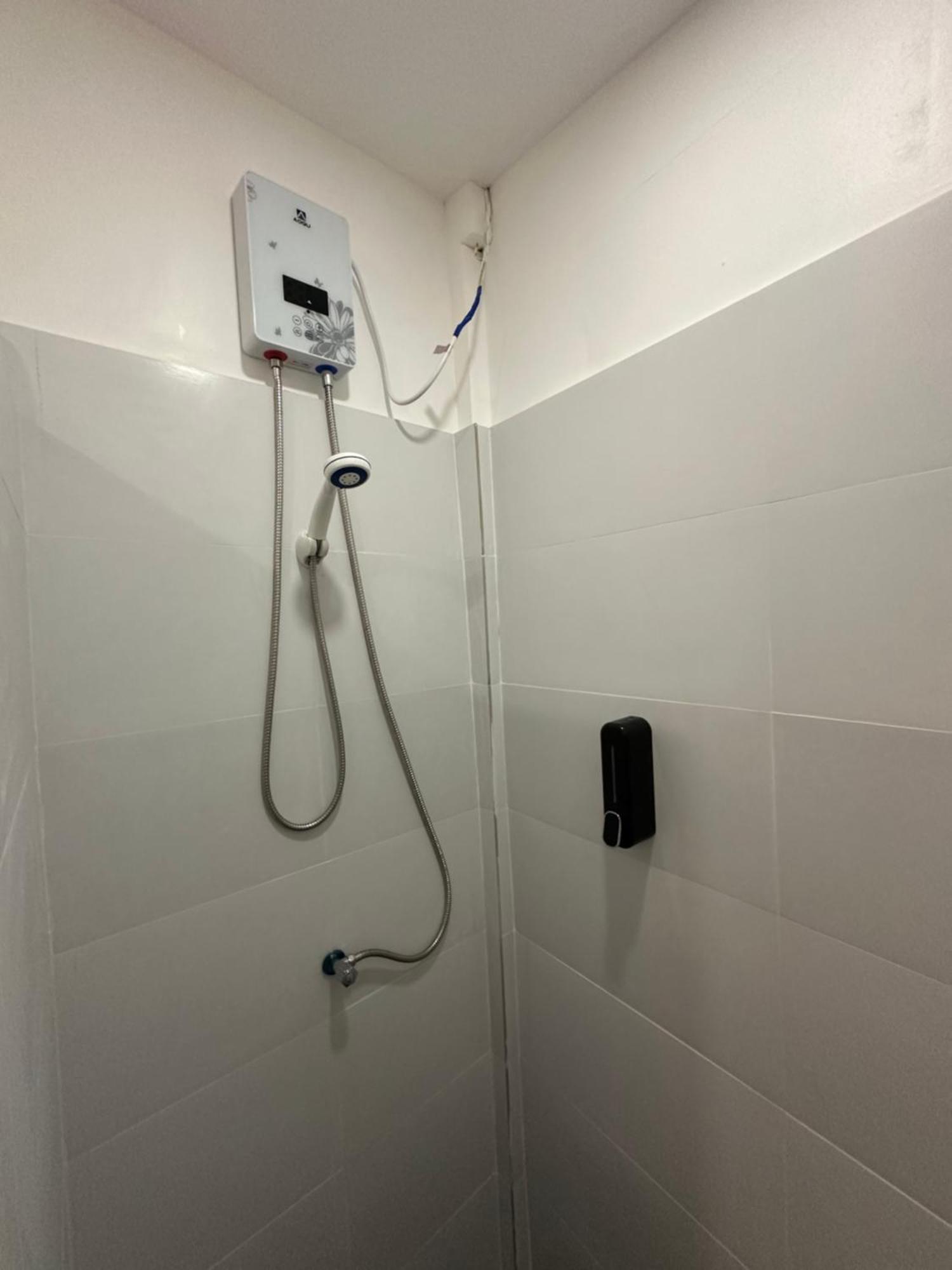 Kasamigos Guesthouse With Fast Internet プエルト・プリンセサ 部屋 写真